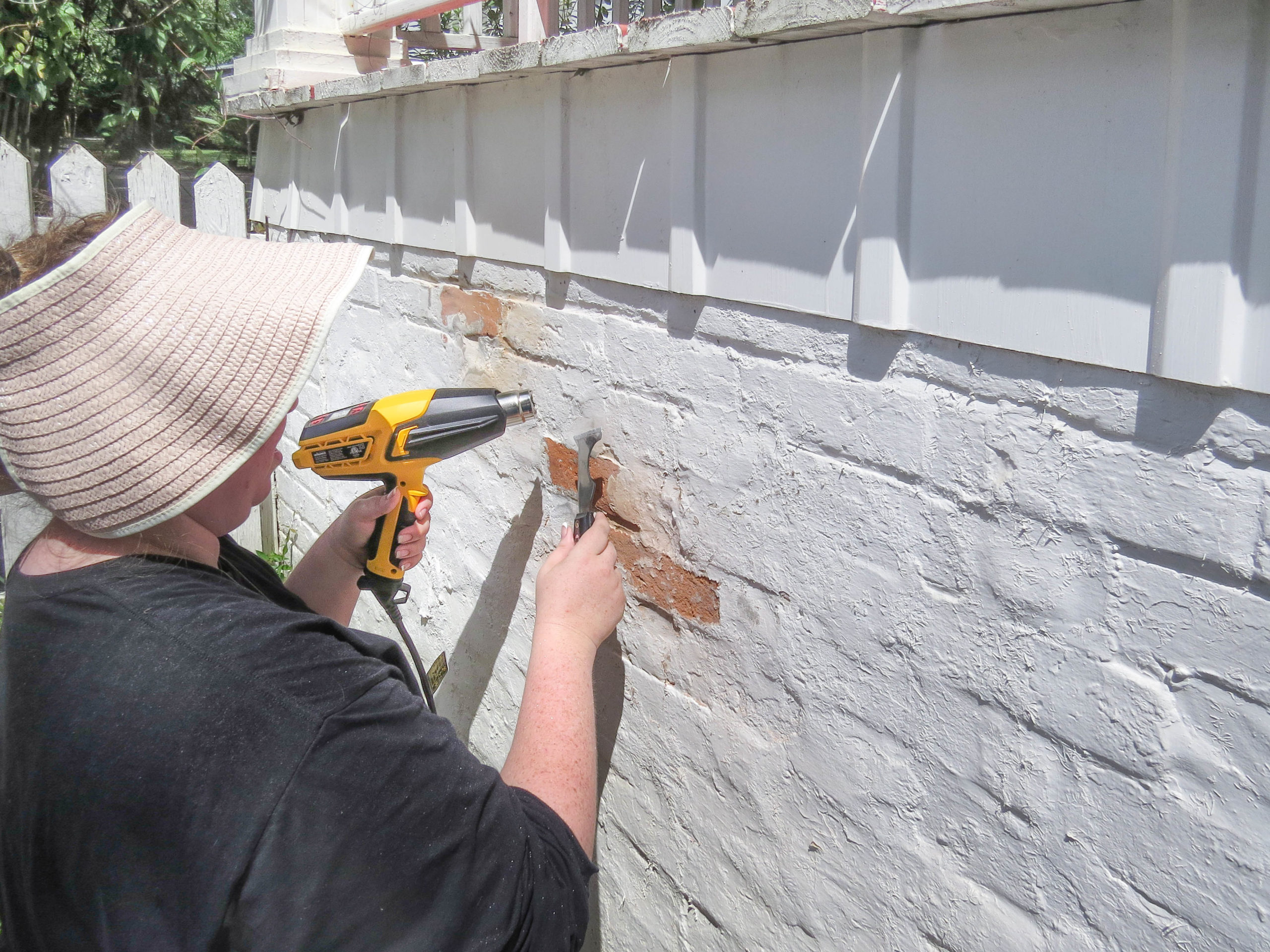 Preparing the Brick Surface for Paint Removal