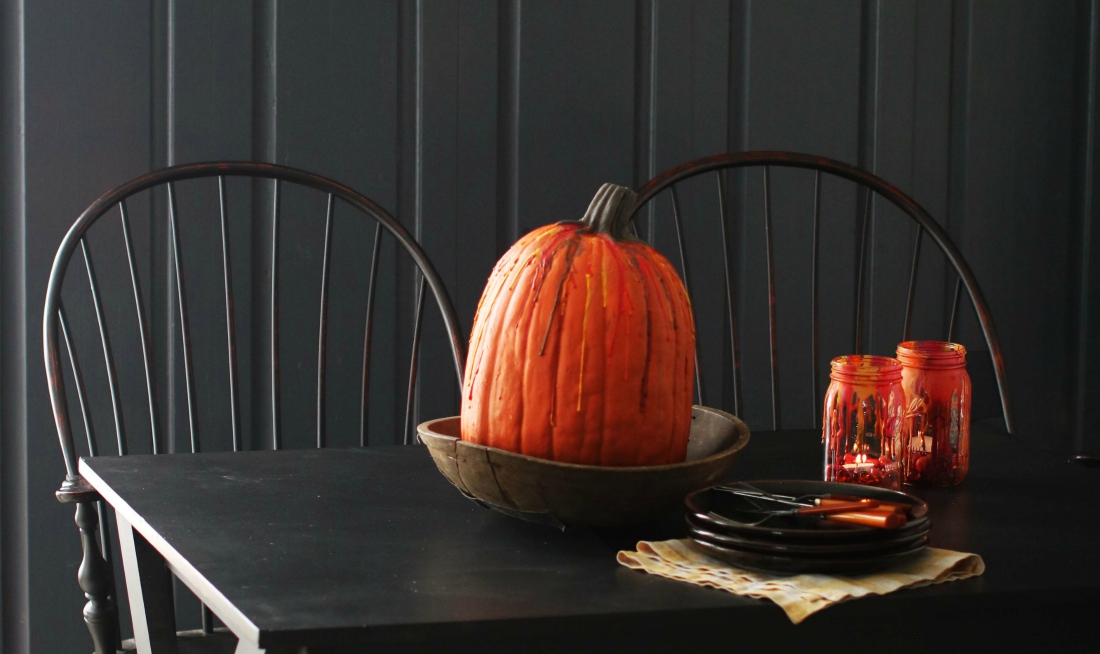 Feature Dining Room Wall with Fall Theme Header.jpg