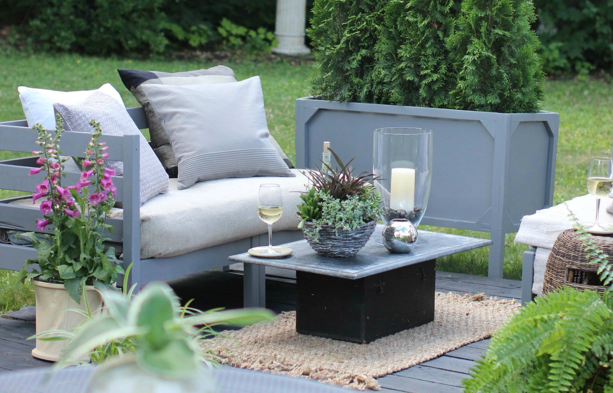 Grey outdoor on sale furniture paint