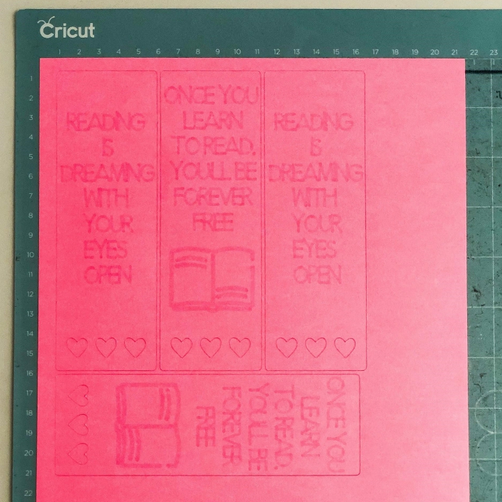 Set up Cricut with embossing pen