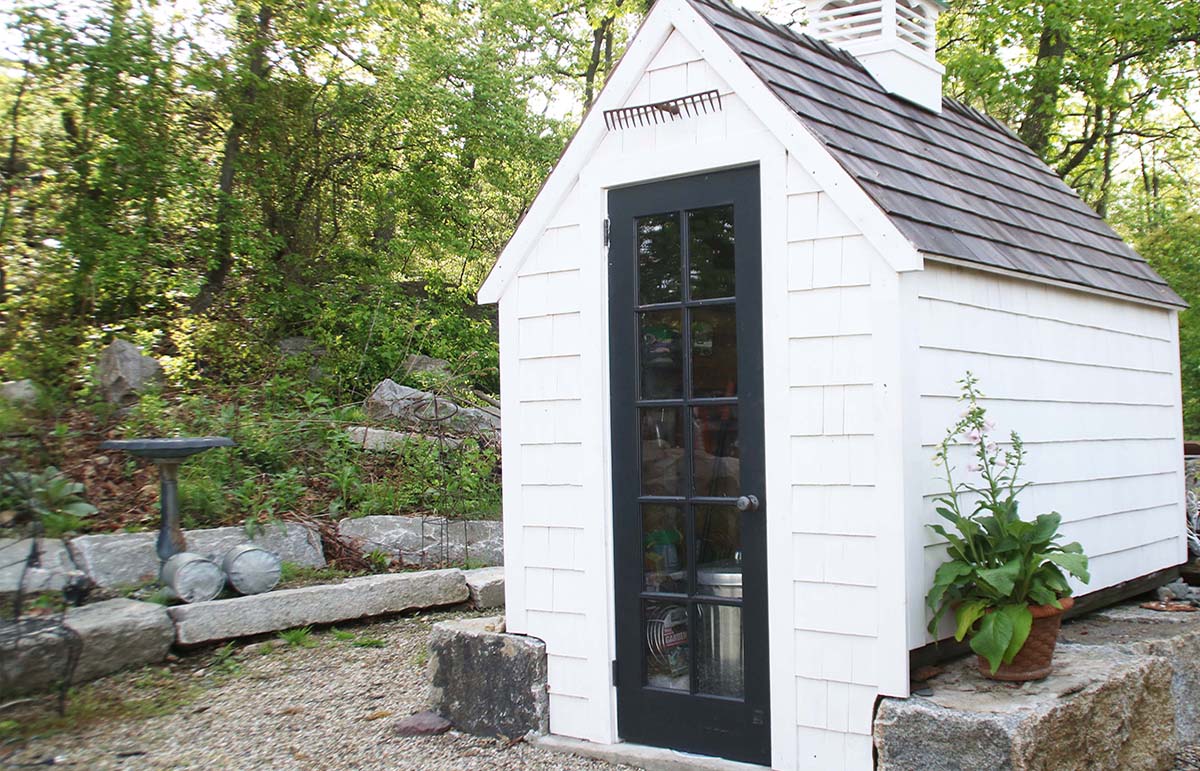 how to paint a shed 1 front.jpg