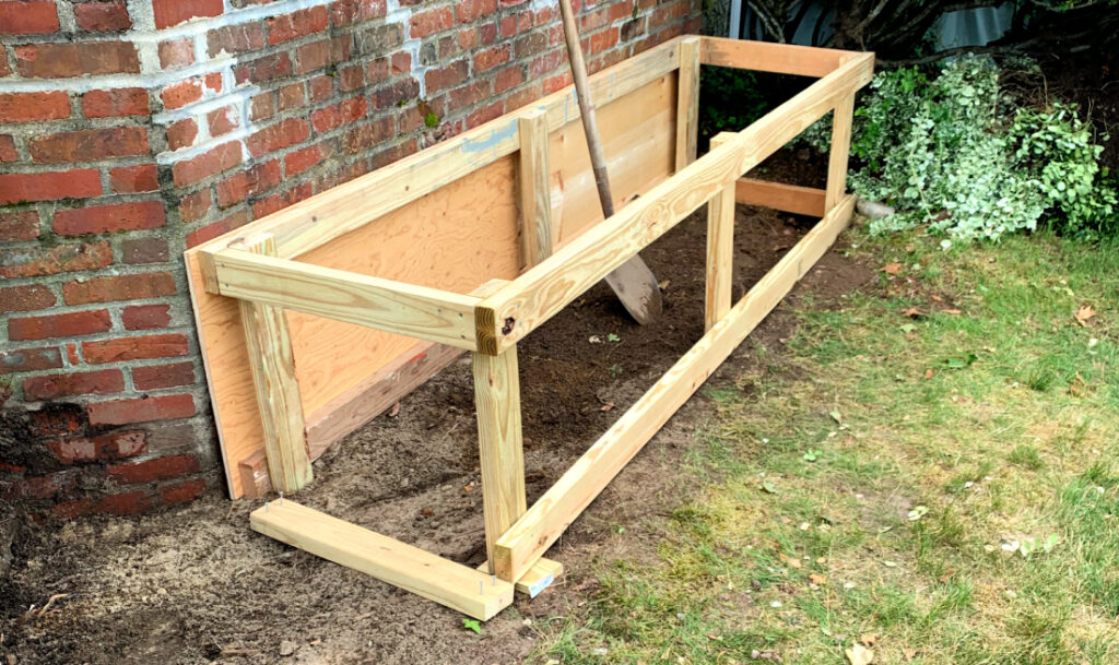 build a frame for the planter 