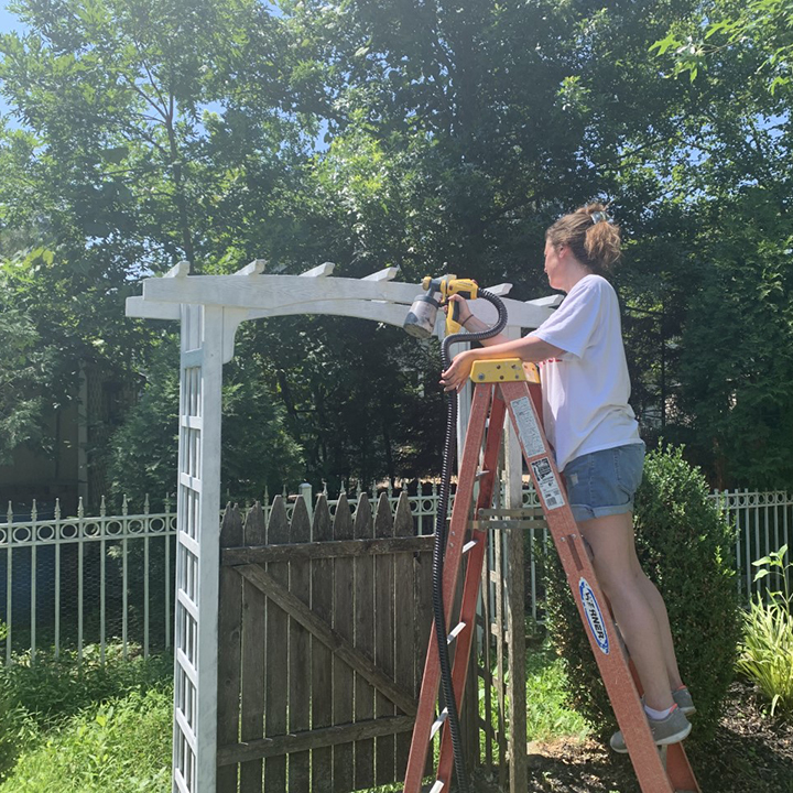 Start painting with your sprayer