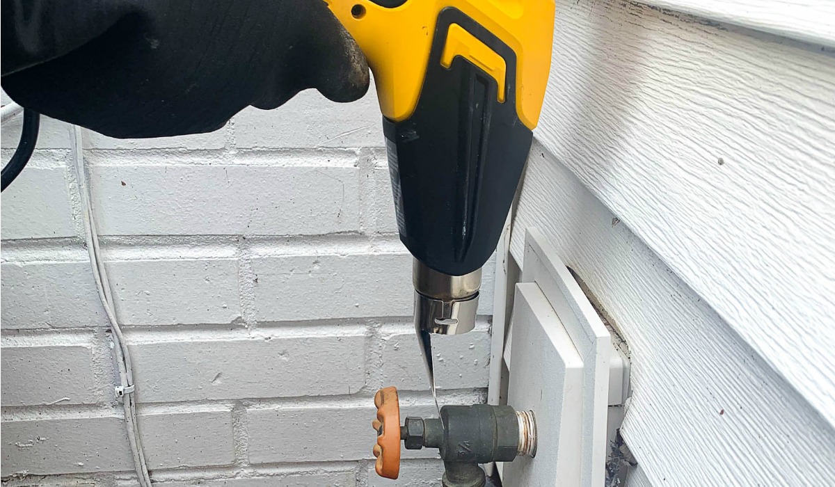 How to Thaw Outdoor Spigots