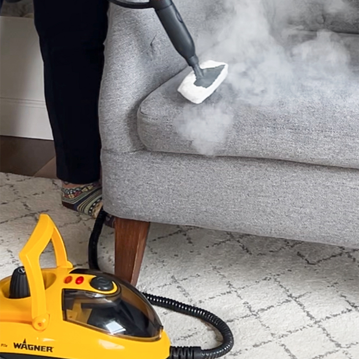 HR Steam cleaning upholstery